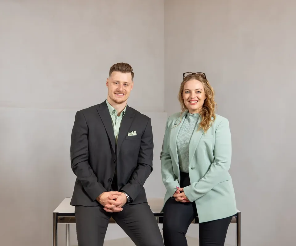 Alessandrina und Lukas, das Gründerteam der innoVorsorge AG